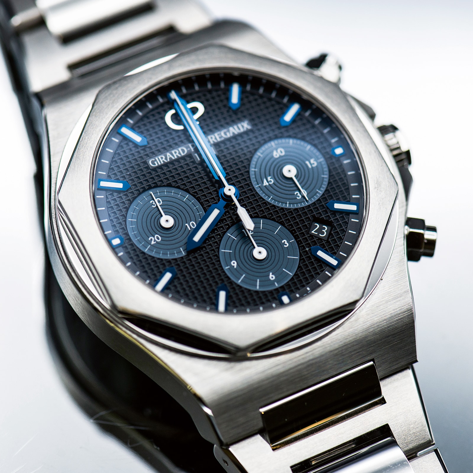 Girard Perregaux Laureato Chronograph